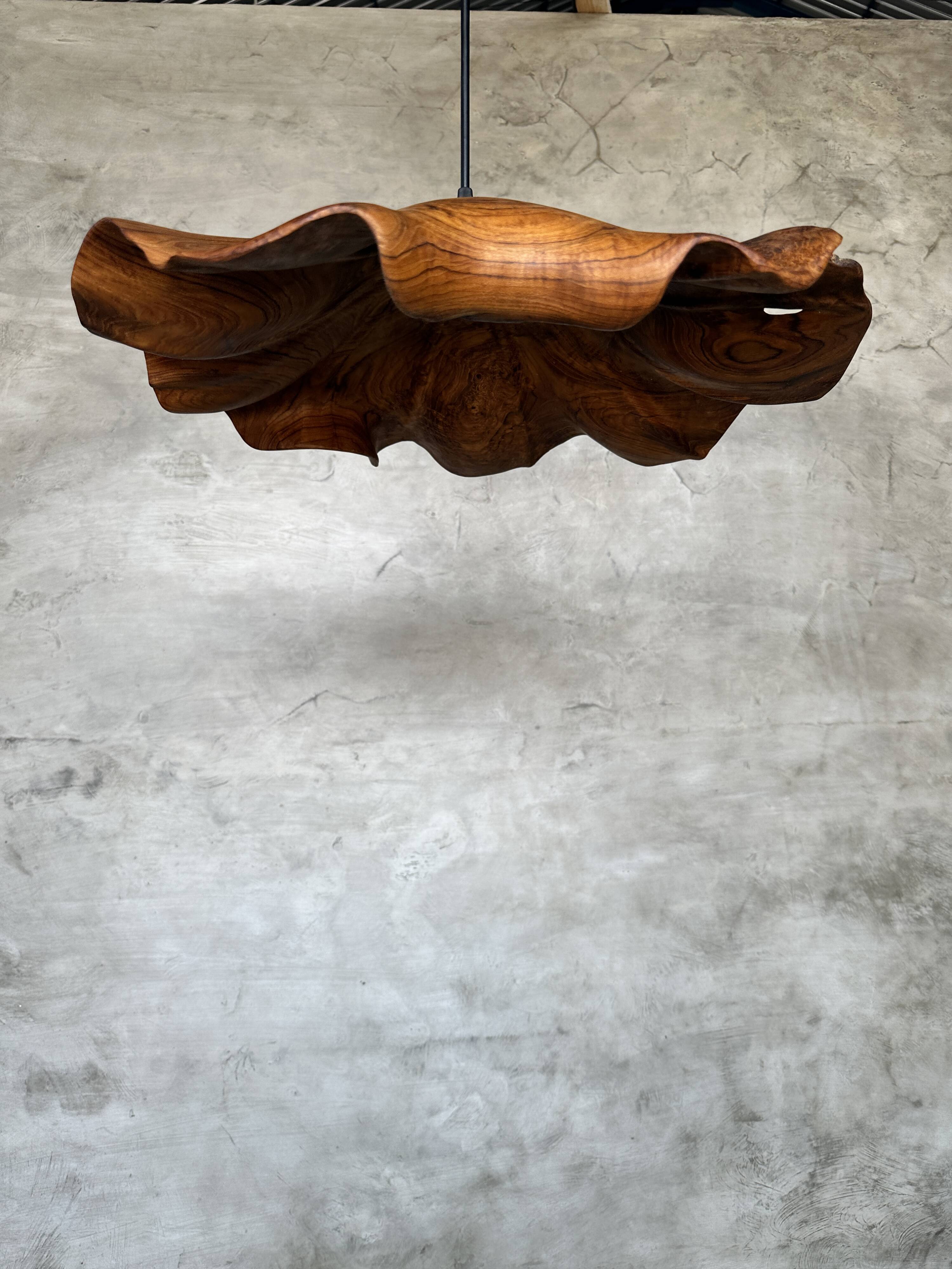 Large pendant light in corrugated teak leaf (Large D:60 H:20)