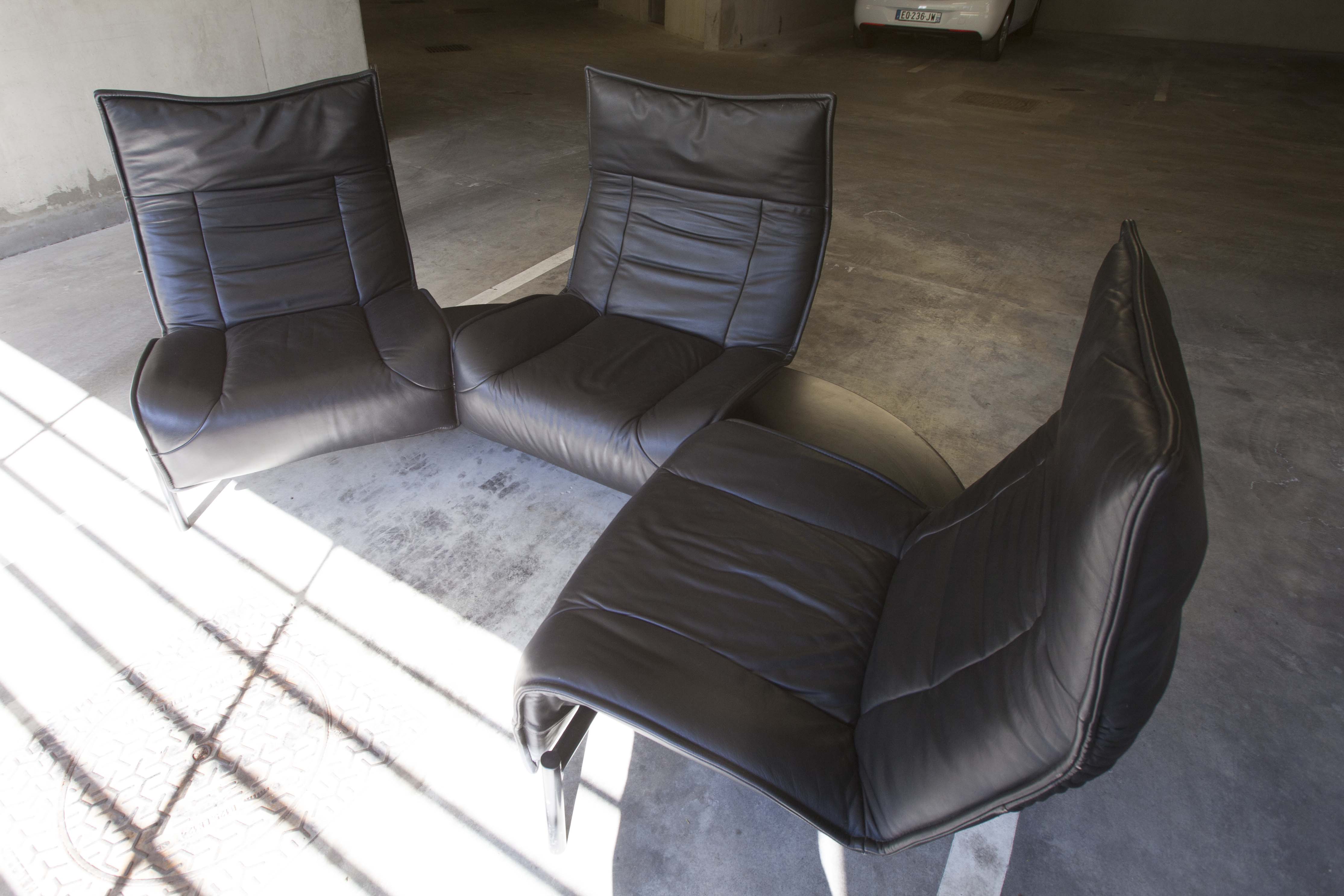 Leather sofa model "Veranda" Vico Magistretti for Cassina