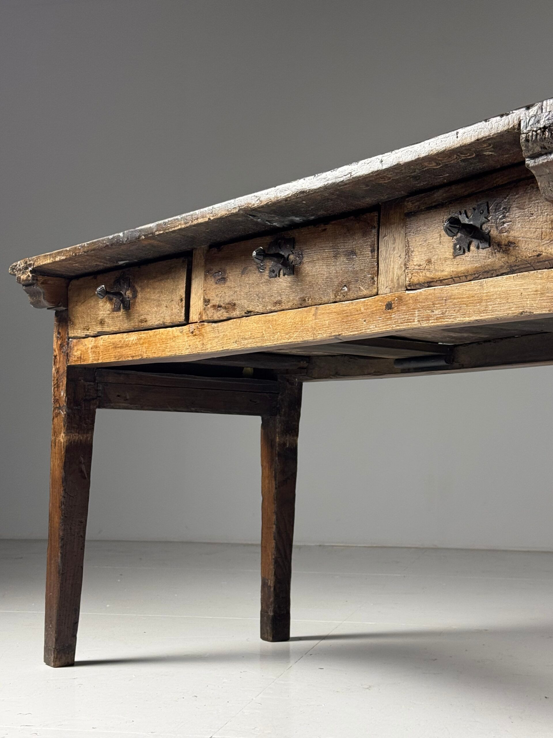 Spanish table 18th century