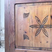 Meuble de rangement confiturier art populaire savoyard 1950