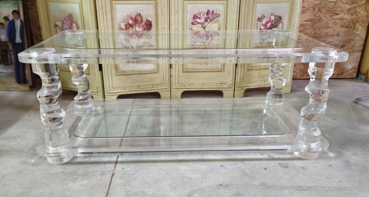 Table basse design Maison Roméo en lucite et verre – années 70