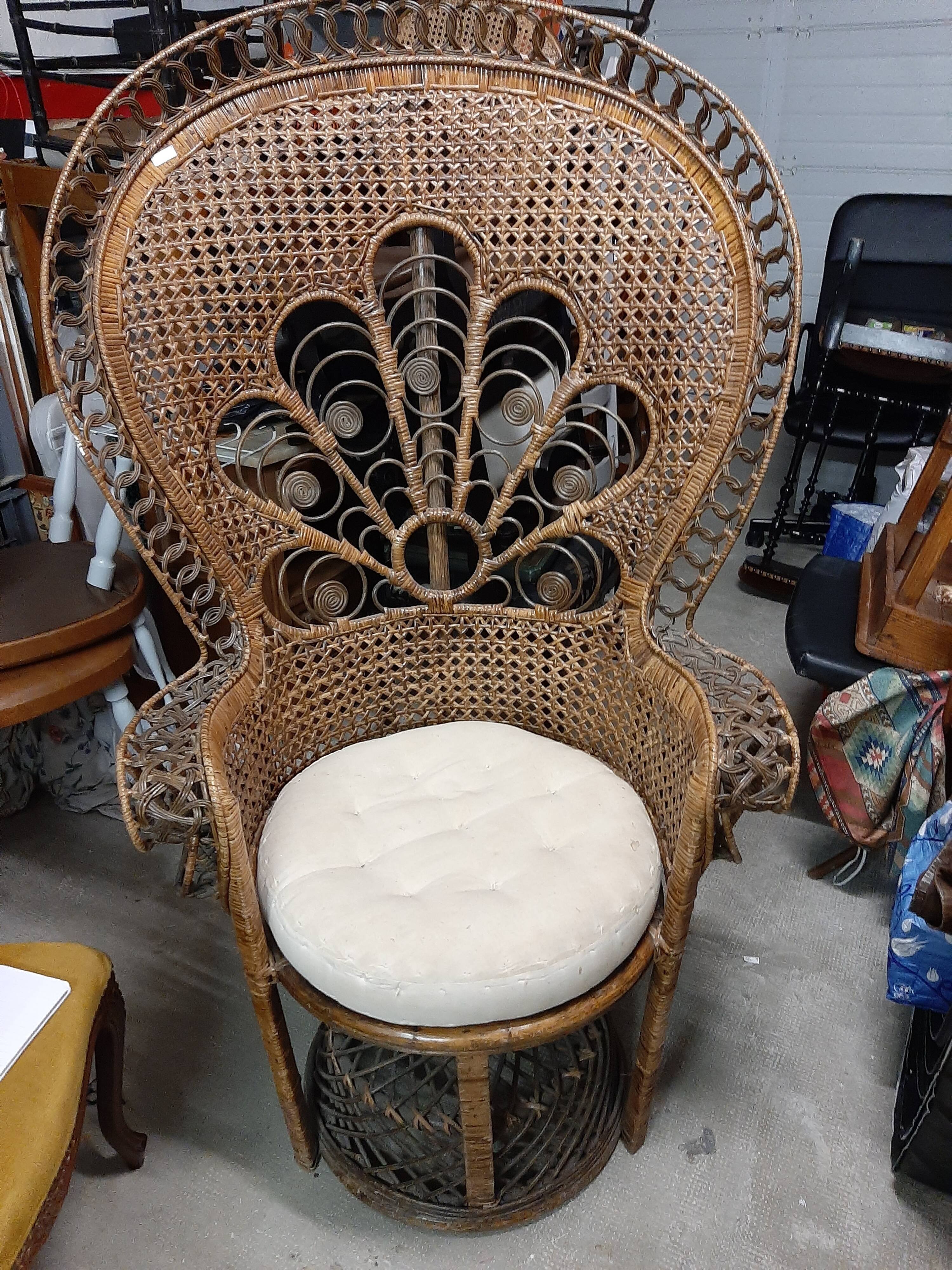Emmanuel armchair