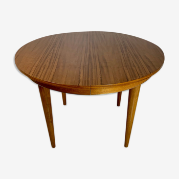 Vintage round table in walnut 1960