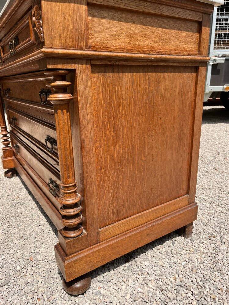 Commode with a white marble top