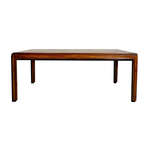 Table basse conçue par - finn