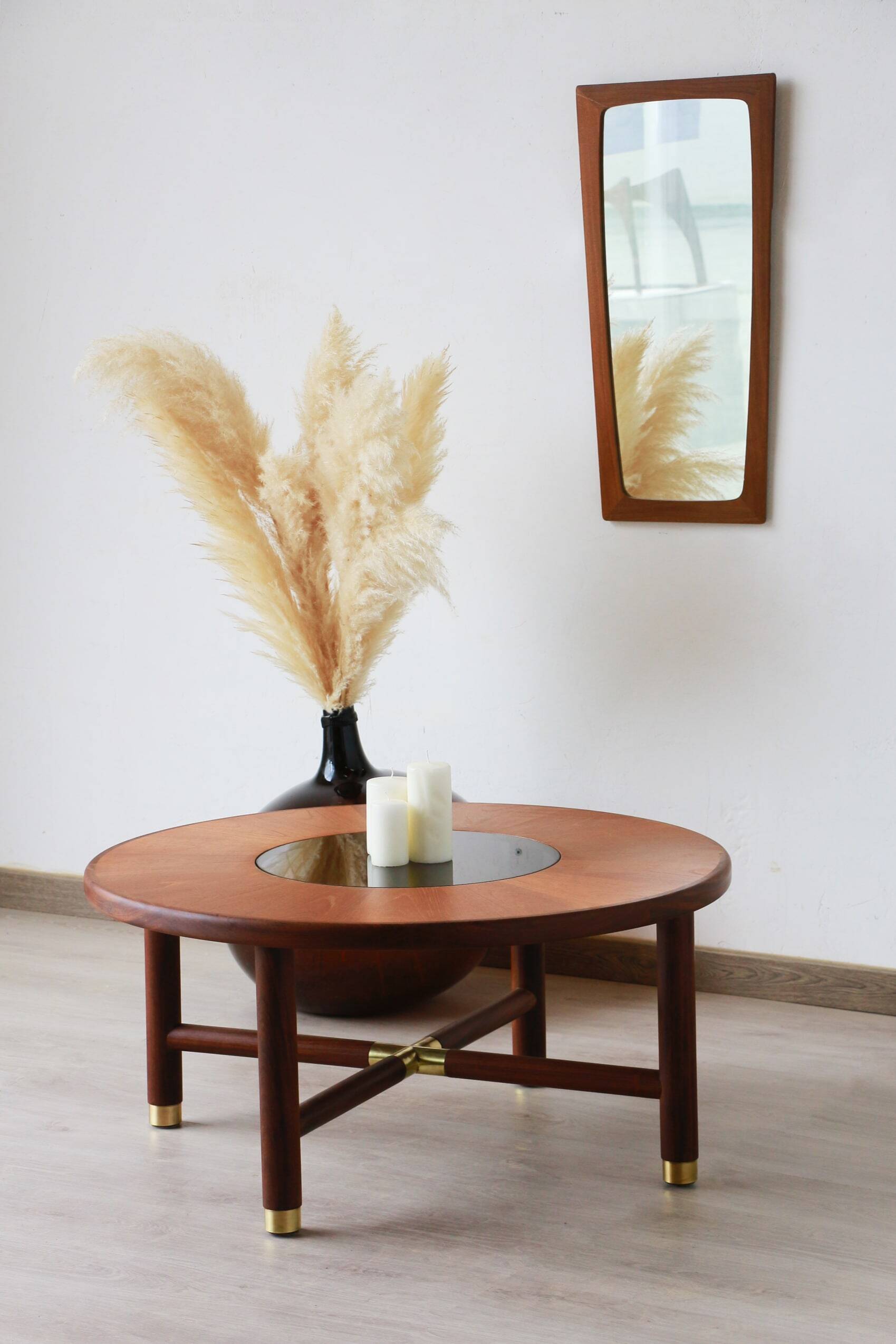 Round coffee table - Model 8058 - G Plan