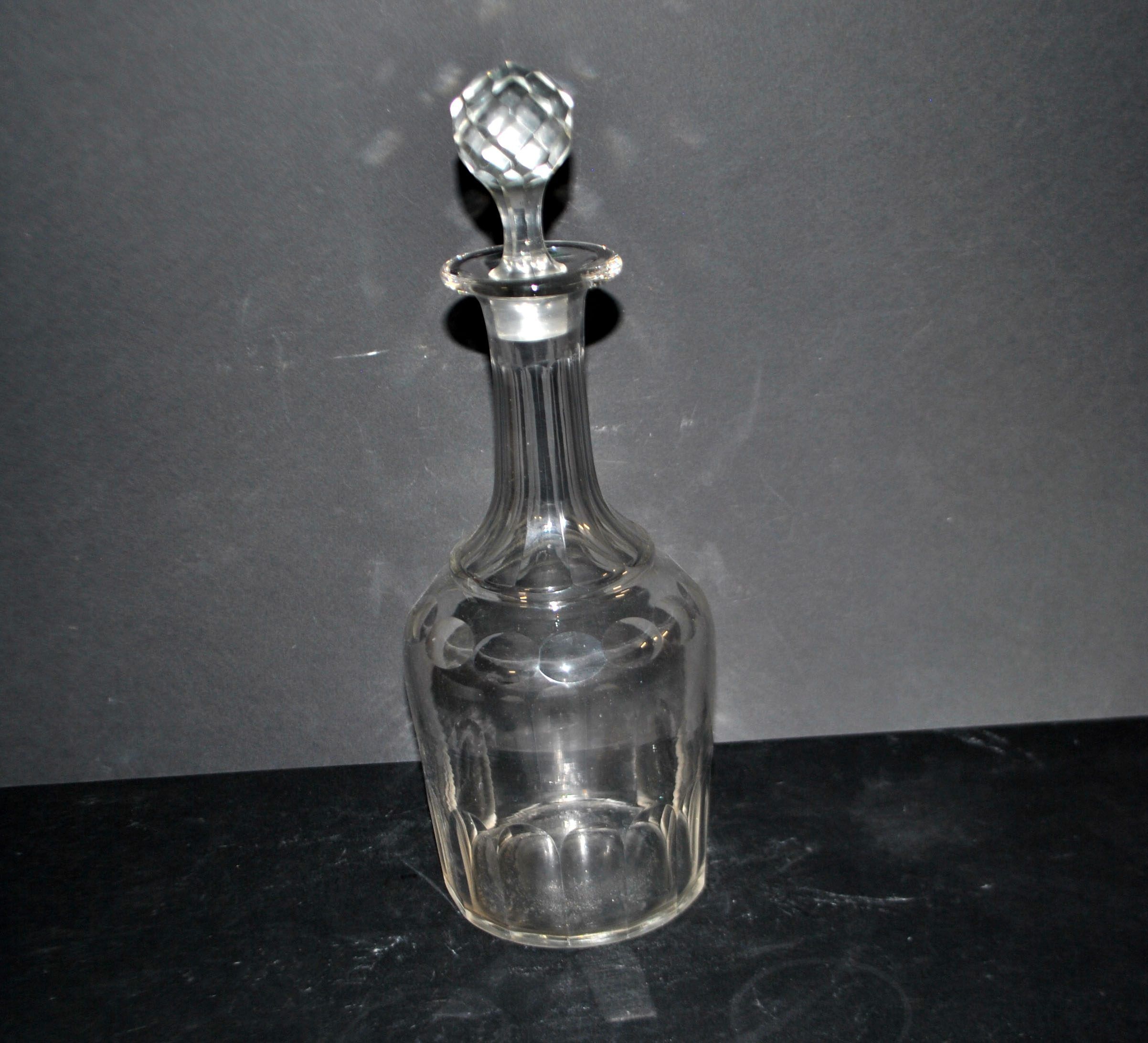 Vintage bistro carafe in cut glass with flat ribs H33cm