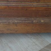 Louis Philippe style chest of drawers with 4 drawers in solid walnut and marble, 1900-1950.
