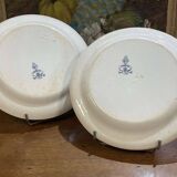 Pair of round Minton English porcelain dishes, Florentine pattern