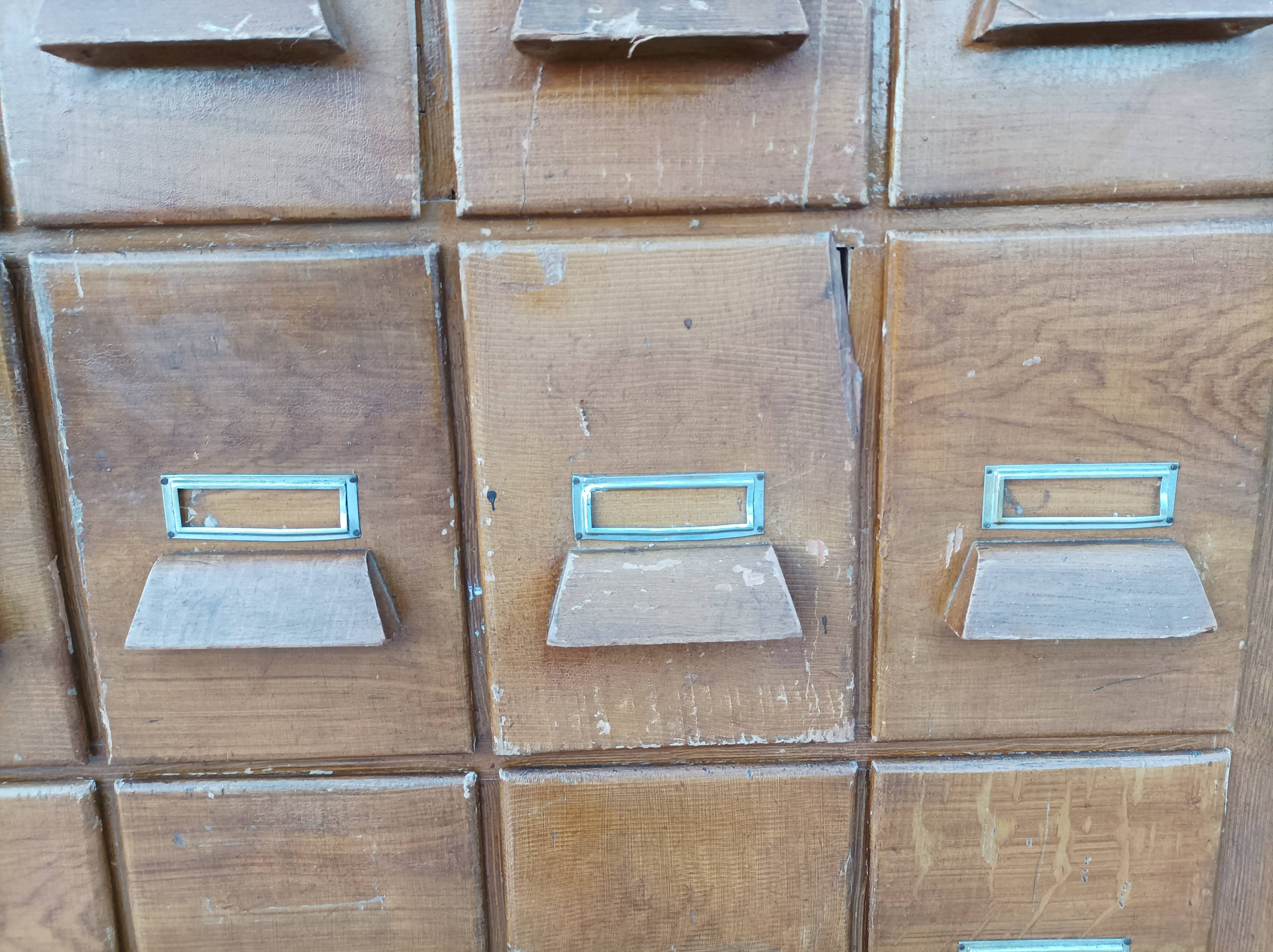 Meuble d'apothicaire de métier en sapin 53 tiroirs