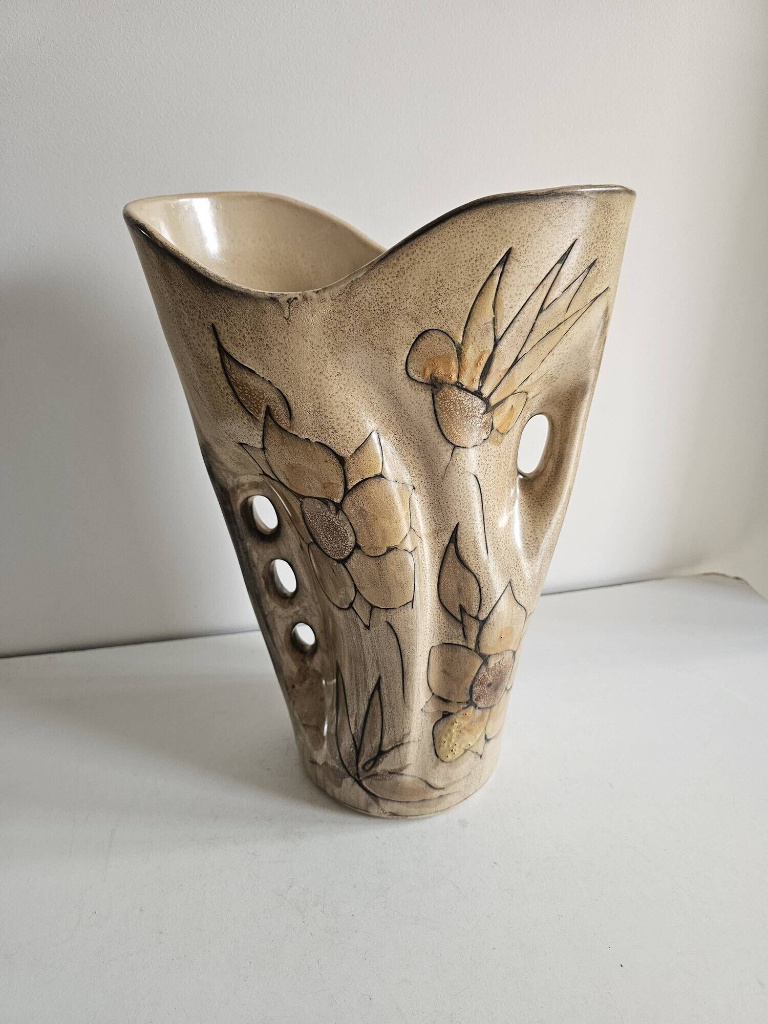 Large ceramic vase with floral pattern in the style of Vallauris.