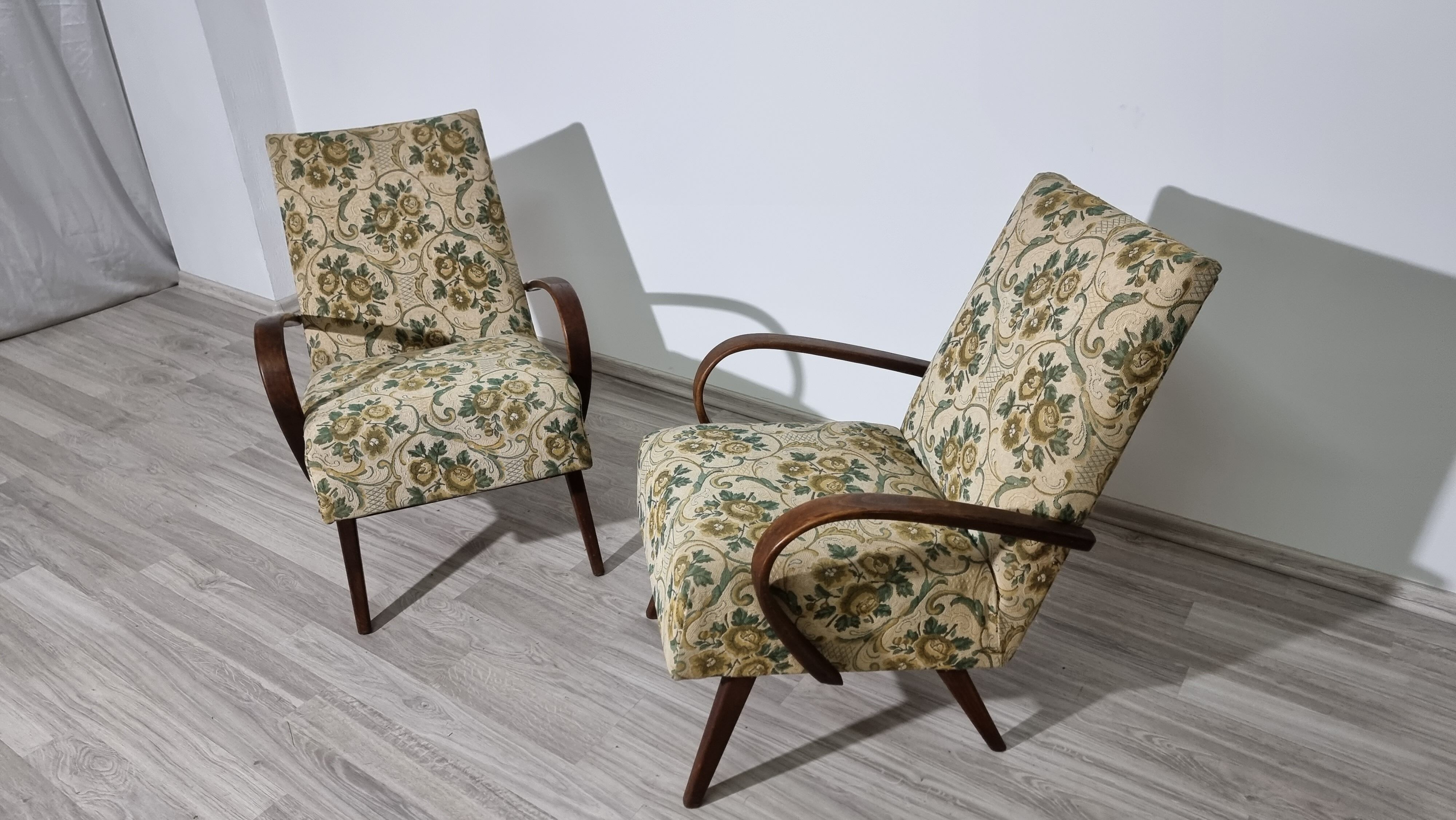 Vintage Armchairs by Jaroslav Smidek, 1960