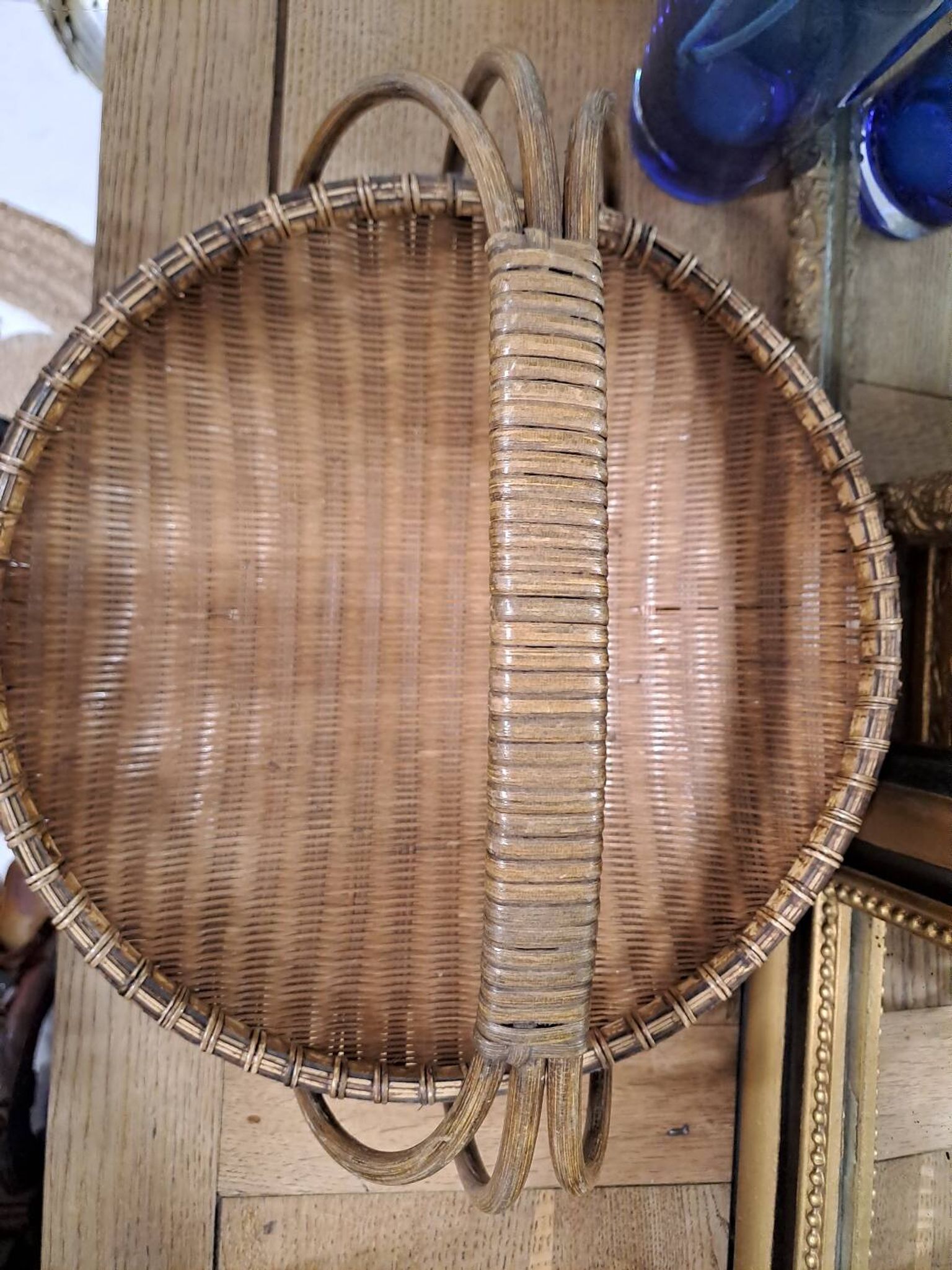 Corbeille ou panier en osier vintage
