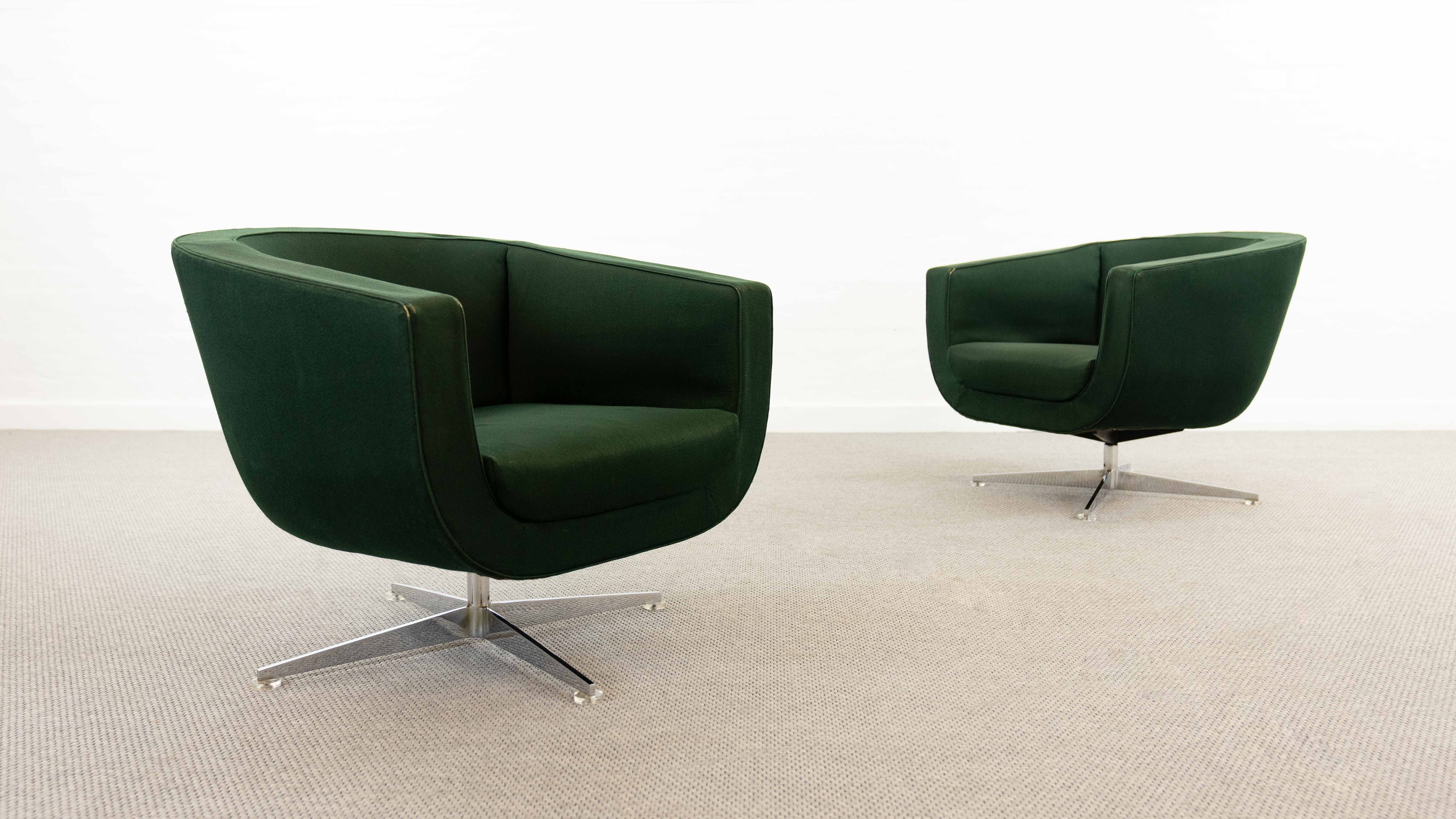 Vintage Mid Century Clubchairs - Cocktail Chairs in dark green fabrics 60s