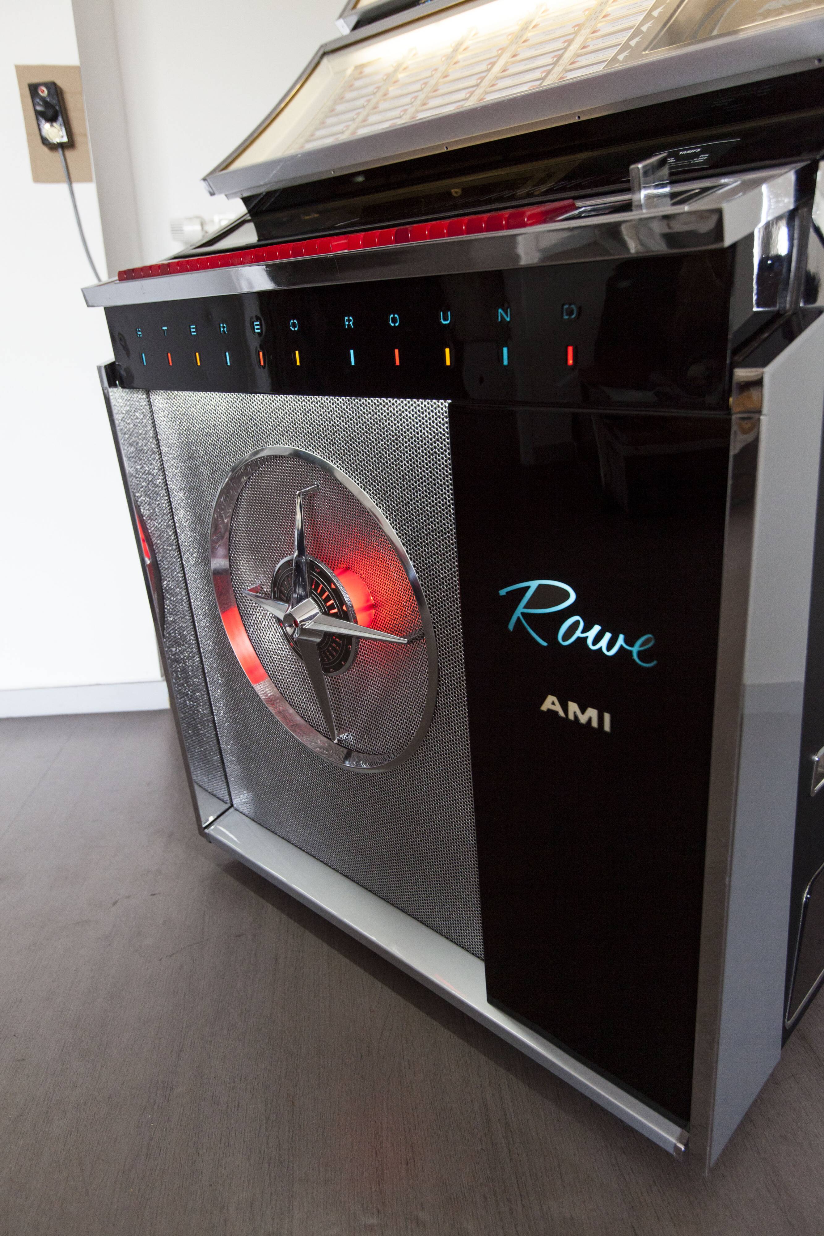 Jukebox Rowe friend from 1963 model "Jal" capa 100 vinyls pop, rock, metal compilation from 1950 to 1990