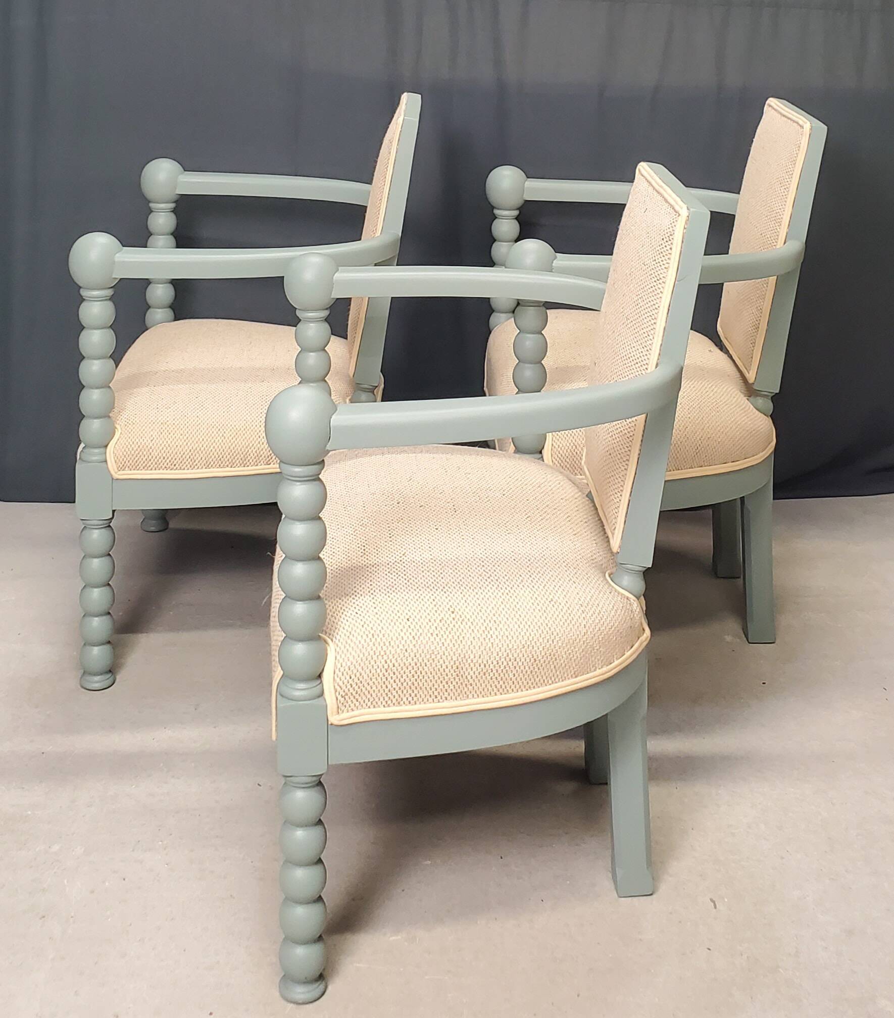Classic style armchair