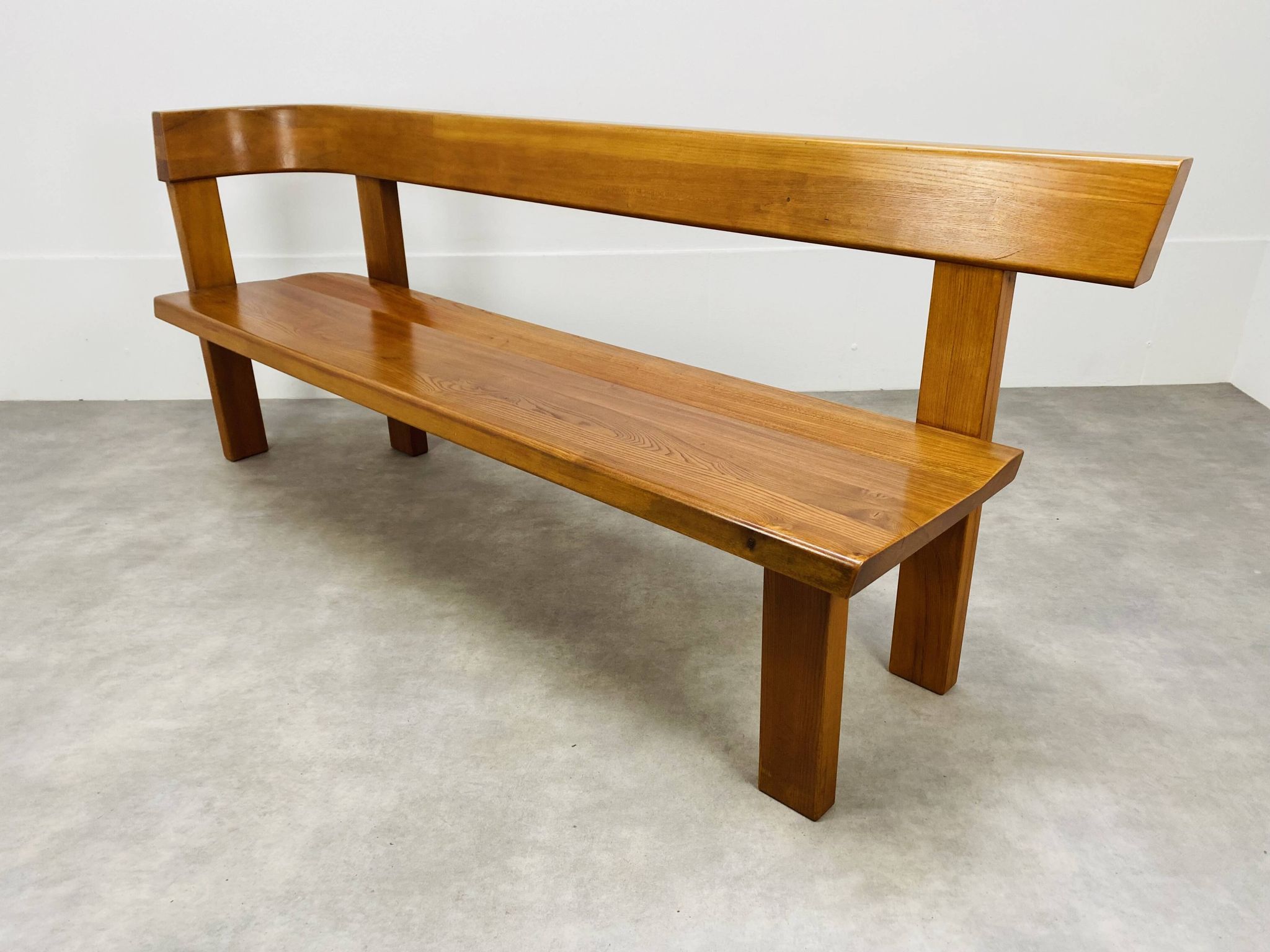 Banc d’angle Pierre Chapo S35 en orme