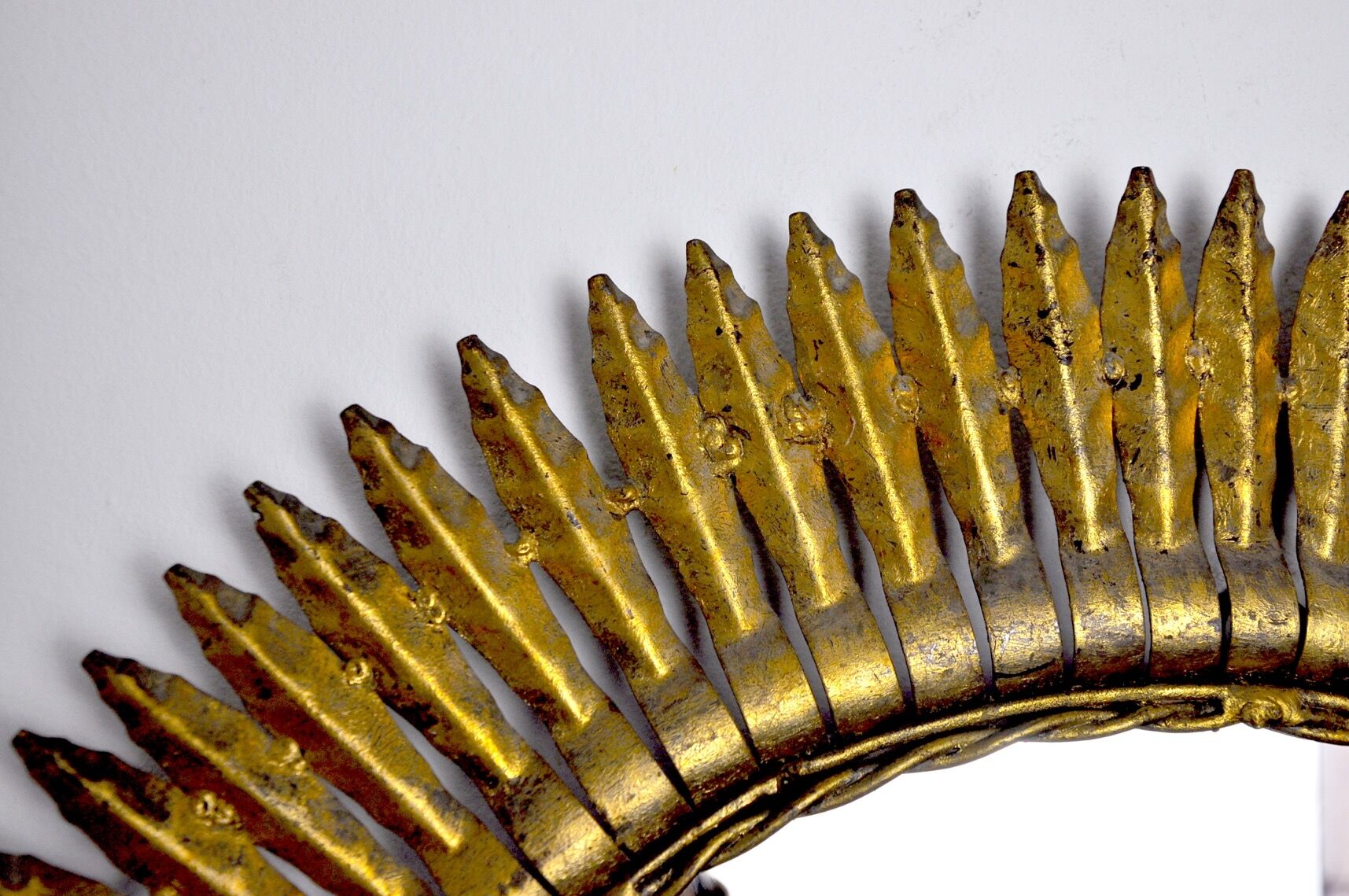 Miroir soleil, gilded metal with gold leaf, Italy, 1960