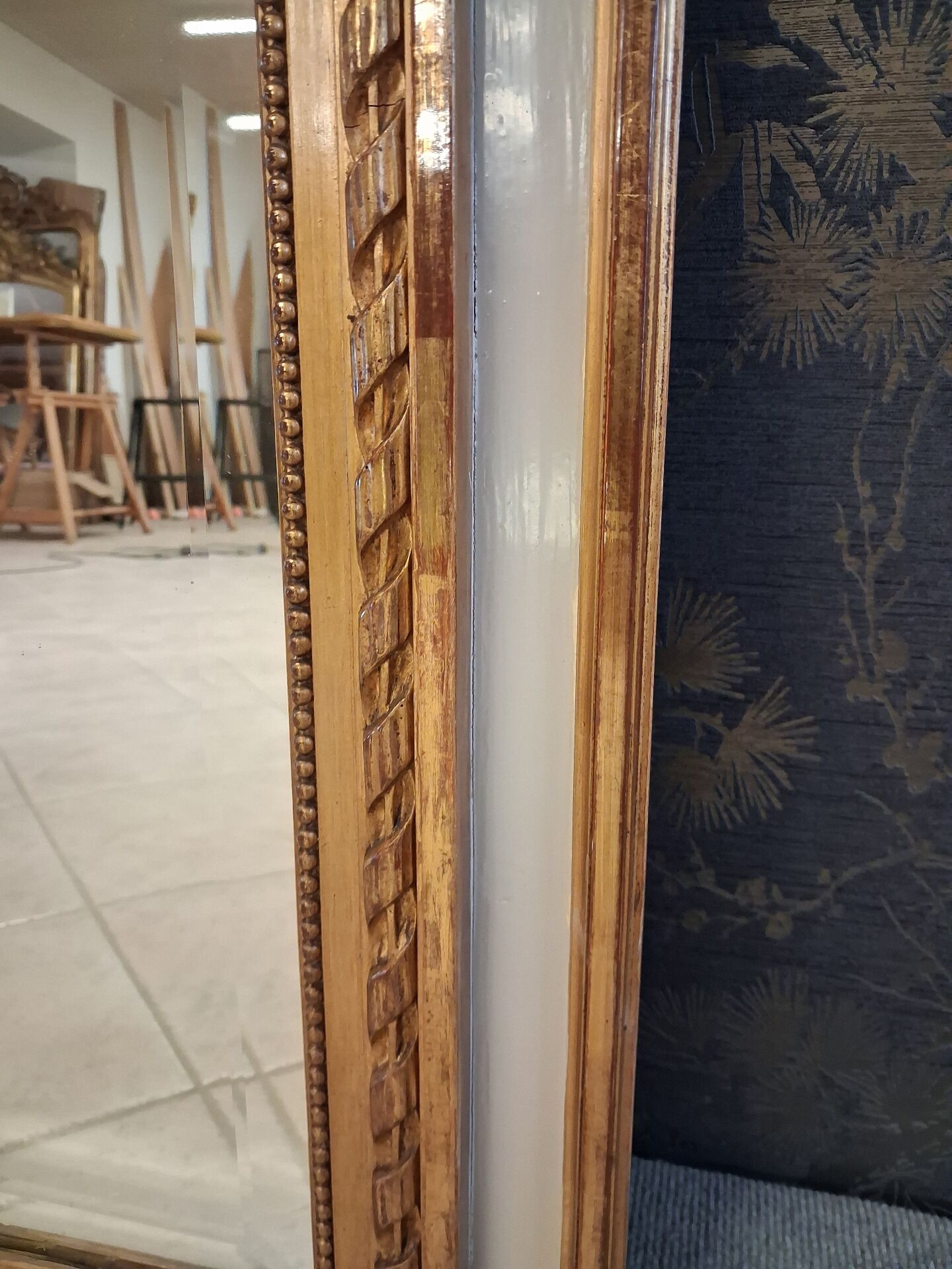Mirror/trumeau 155 x 102/106