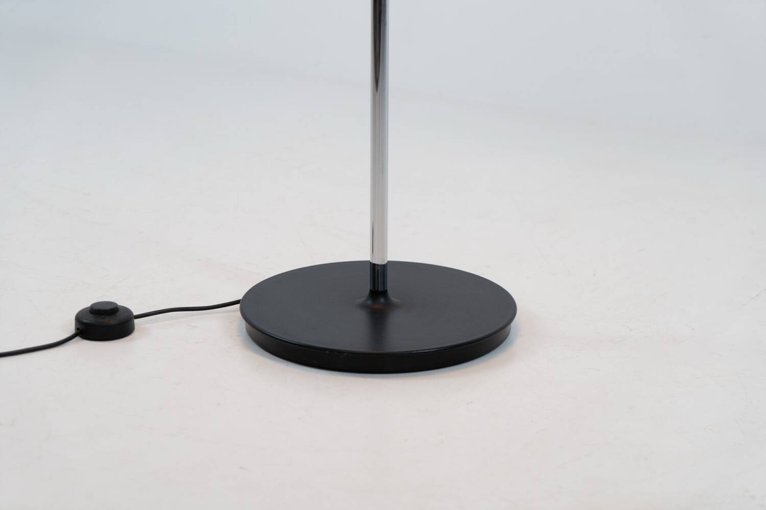 Lampadaire PH80 de Poul Henningsen pour Louis Poulsen (Danemark, années 1980).