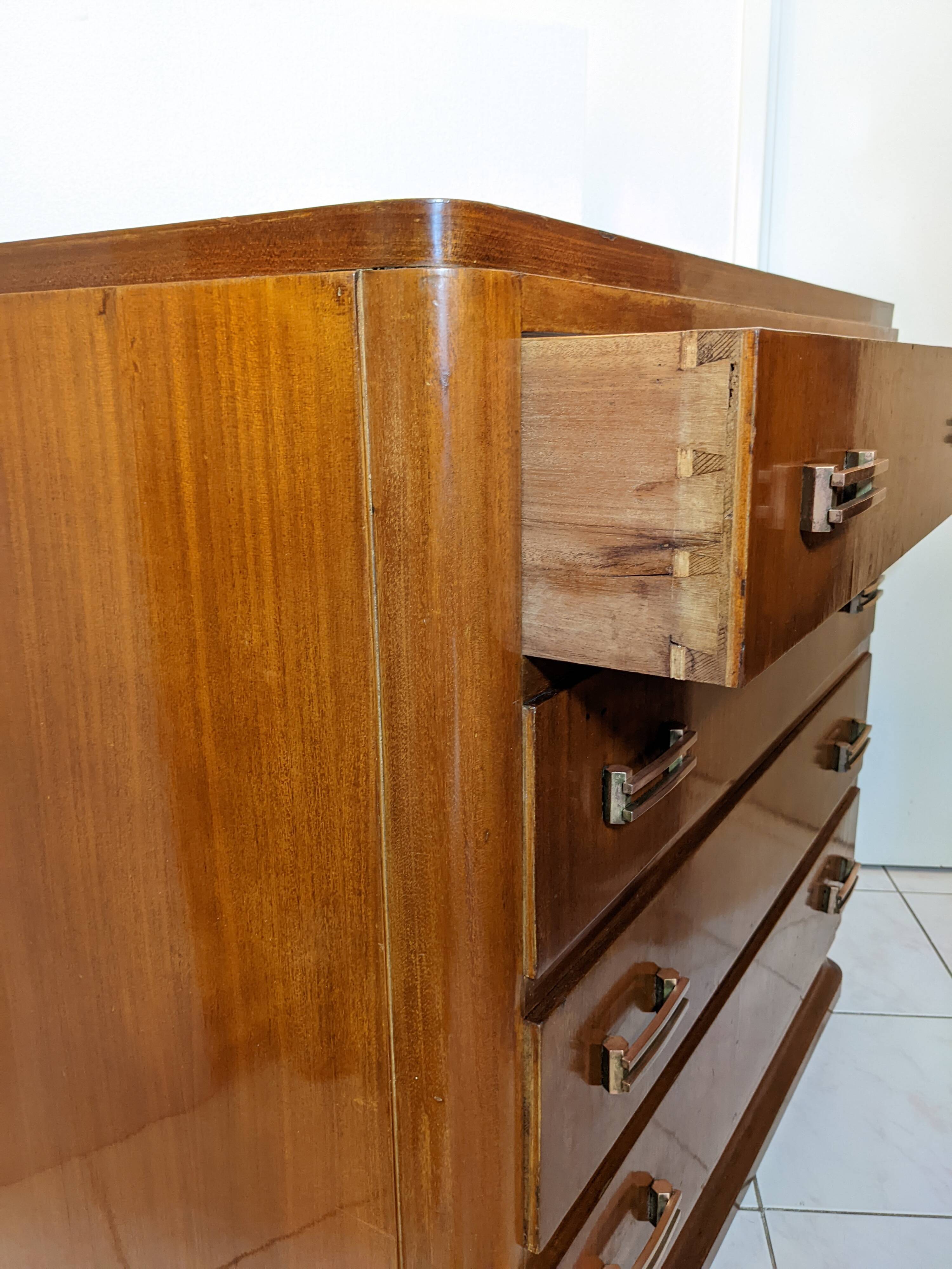 Art Deco period banker's chest of drawers circa 1920 in mahogany and mahogany veneer