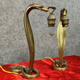 Paire de lampes cobra en bronze doré