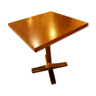 Restaurant table in solid beech central column with polished brass ring