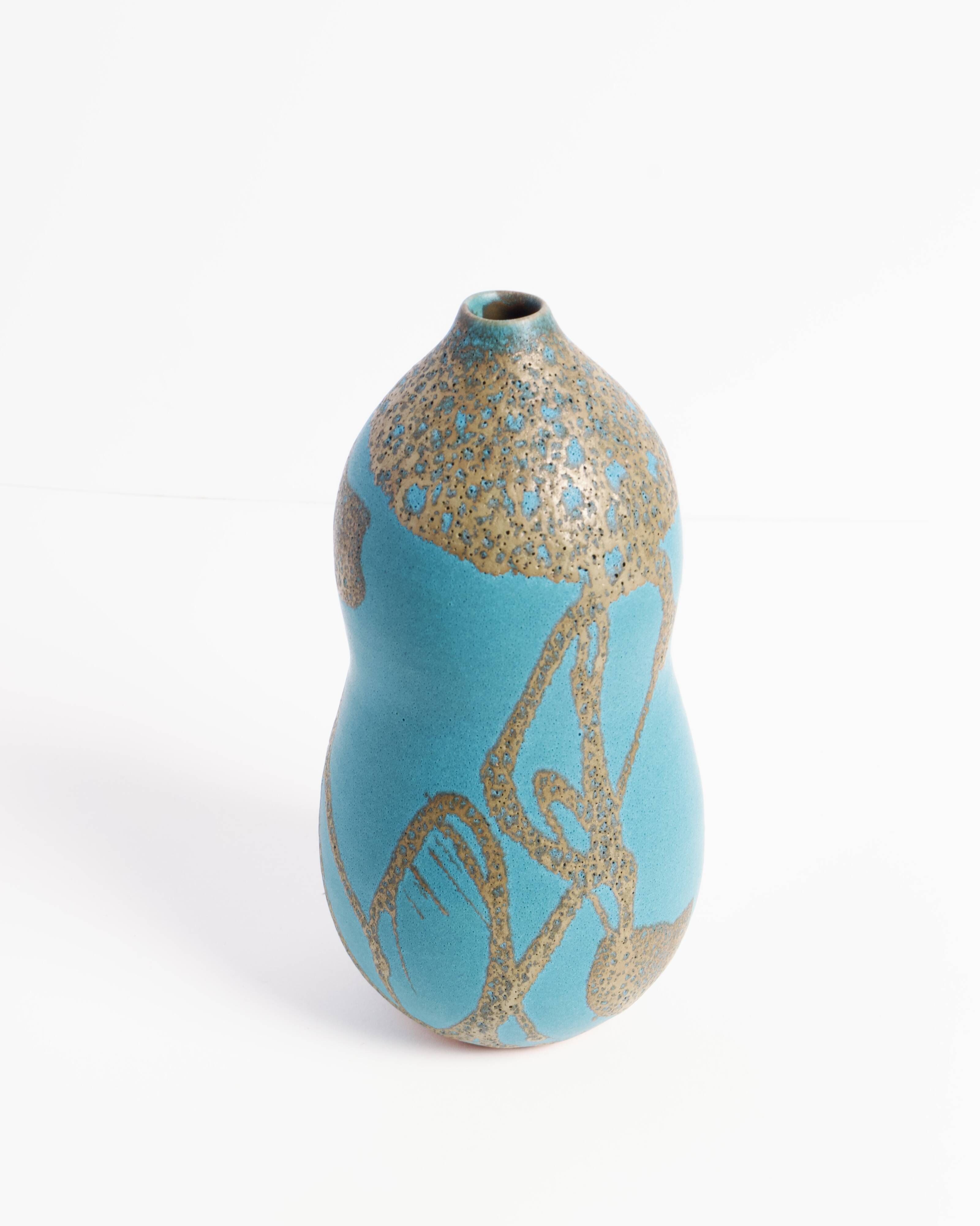 Ceramic vase by Morino Hiroaki Taimei.