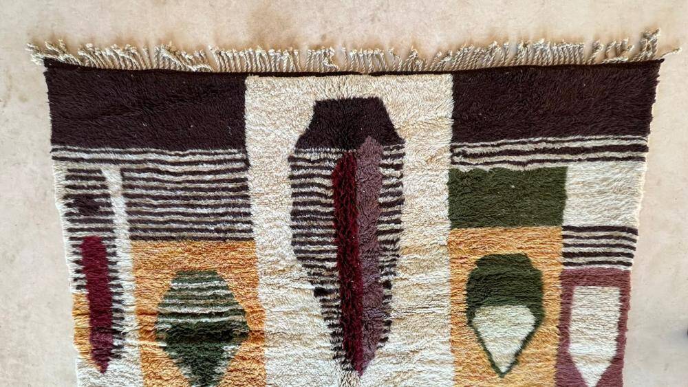 Contemporary Beni M'Rirt Rug - 292 x 216 cm