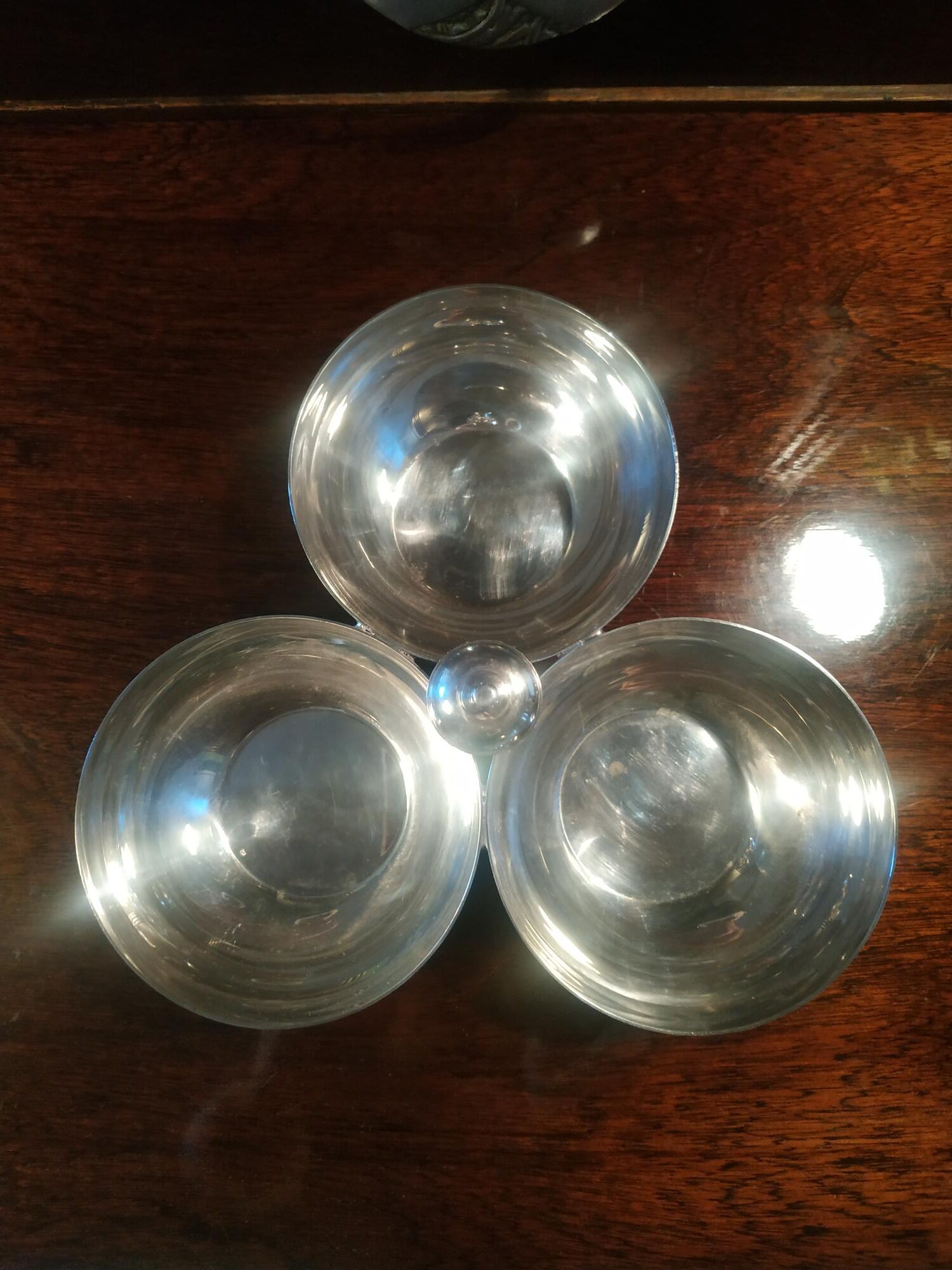 Servant 3 cups in silver metal poinçoin