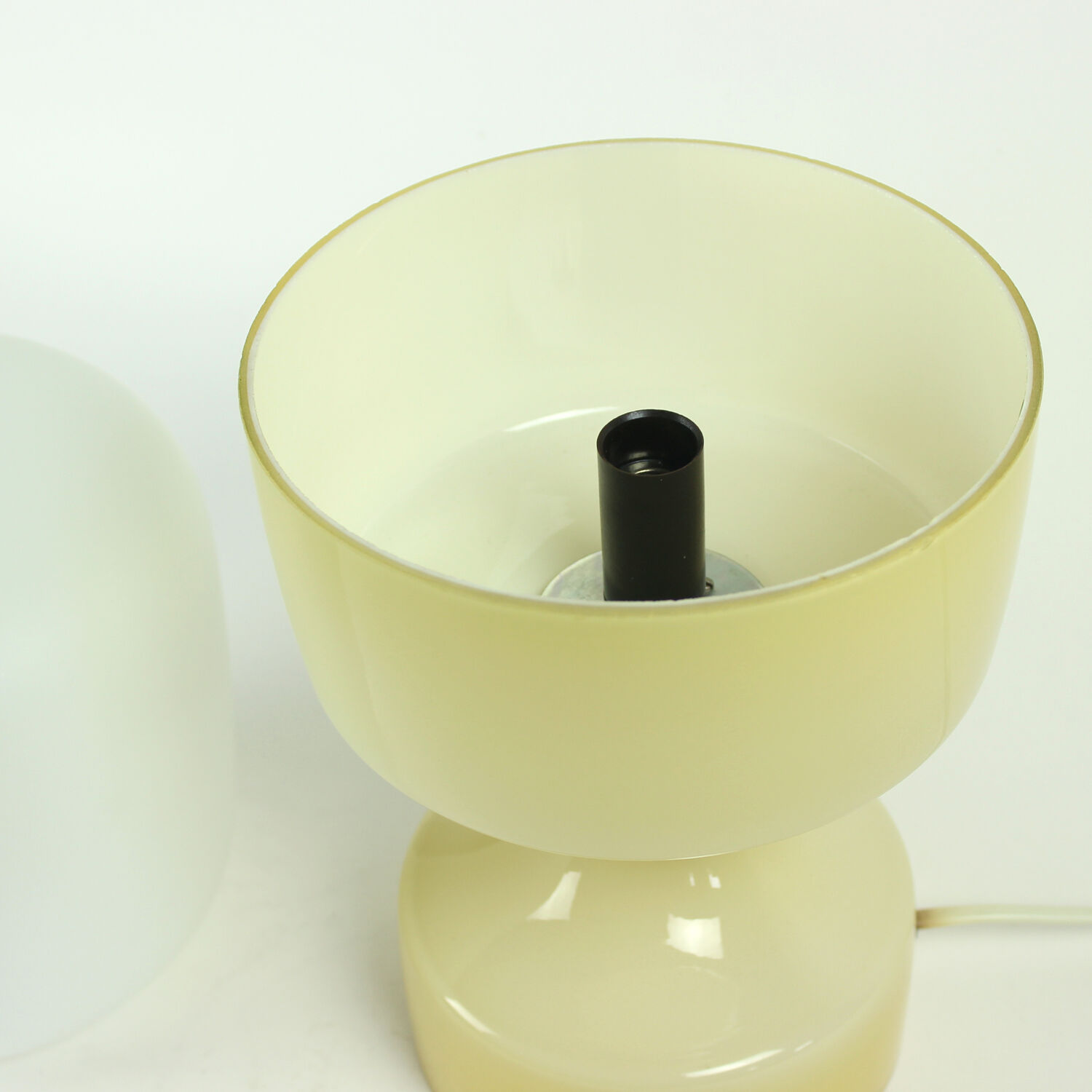 Lampe en verre blanc/crème des années 1970, Ivan Jakes pour Osvětlovací Sklo, Tchécoslovaquie