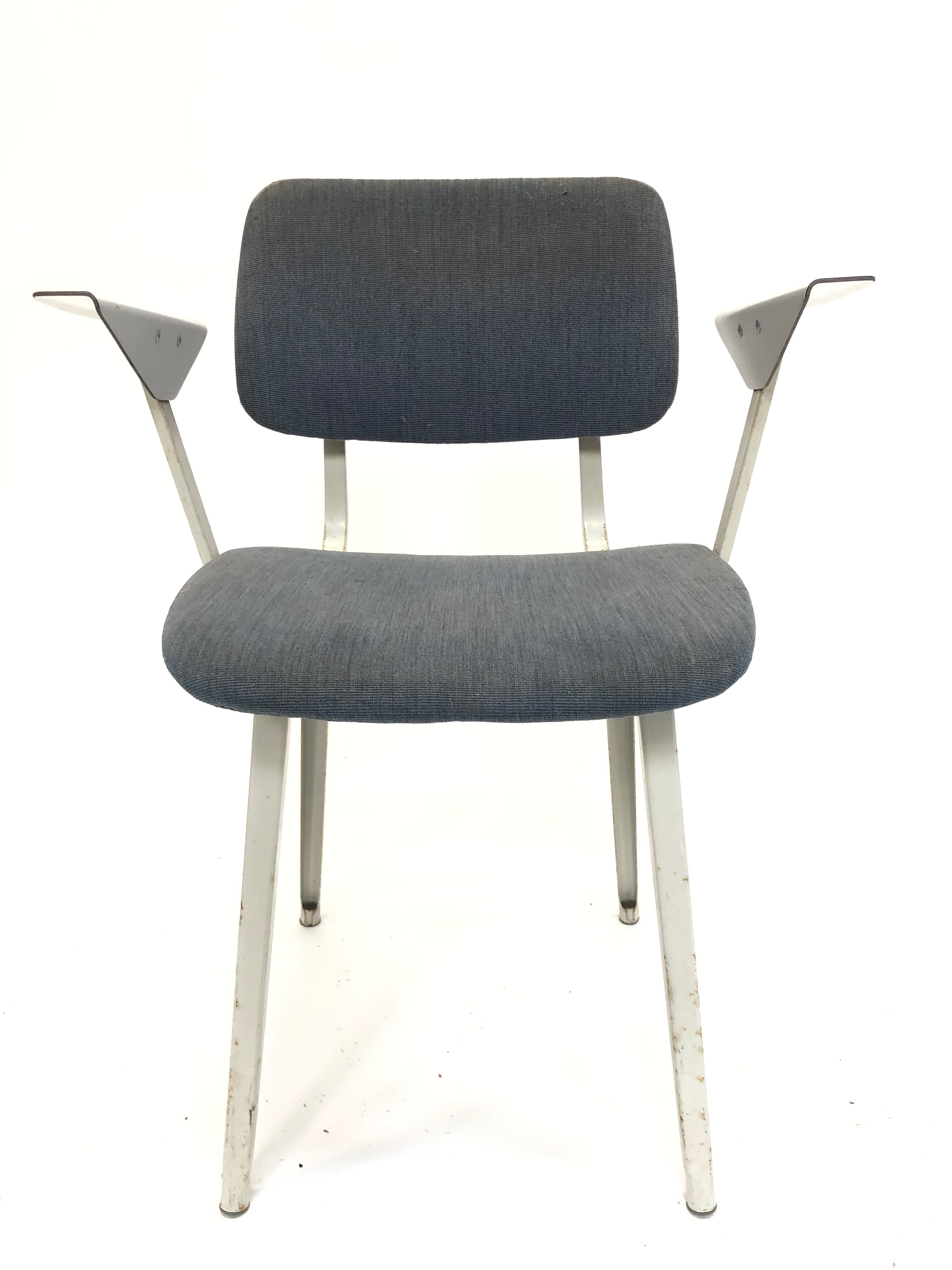 Circle Friso Kramer Revolt Ahrend vintage chair with designer armrests