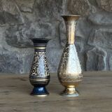 2 vases en laiton gravé