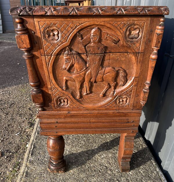 La Maie aux Combattants Romains en chêne