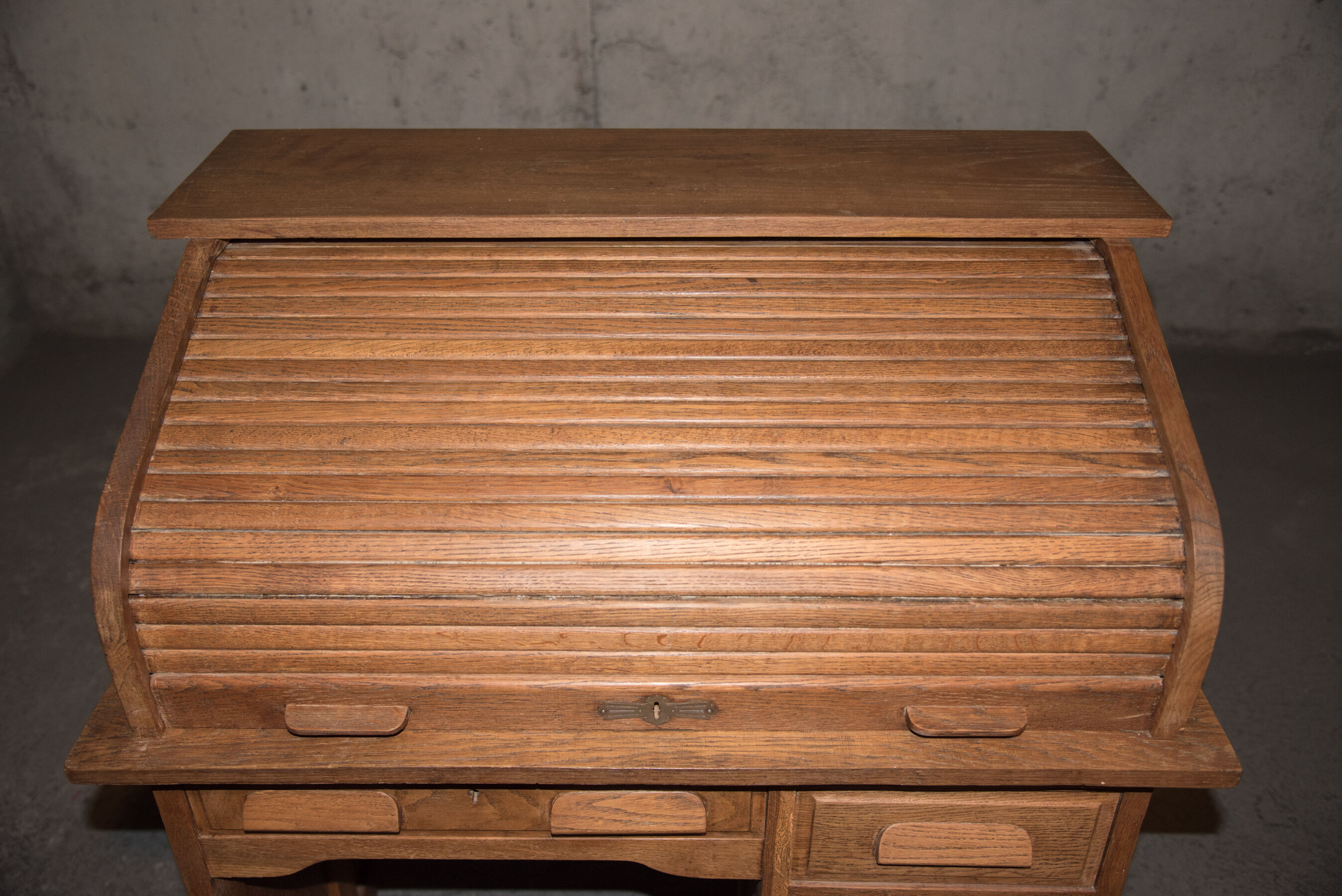 American desk 40