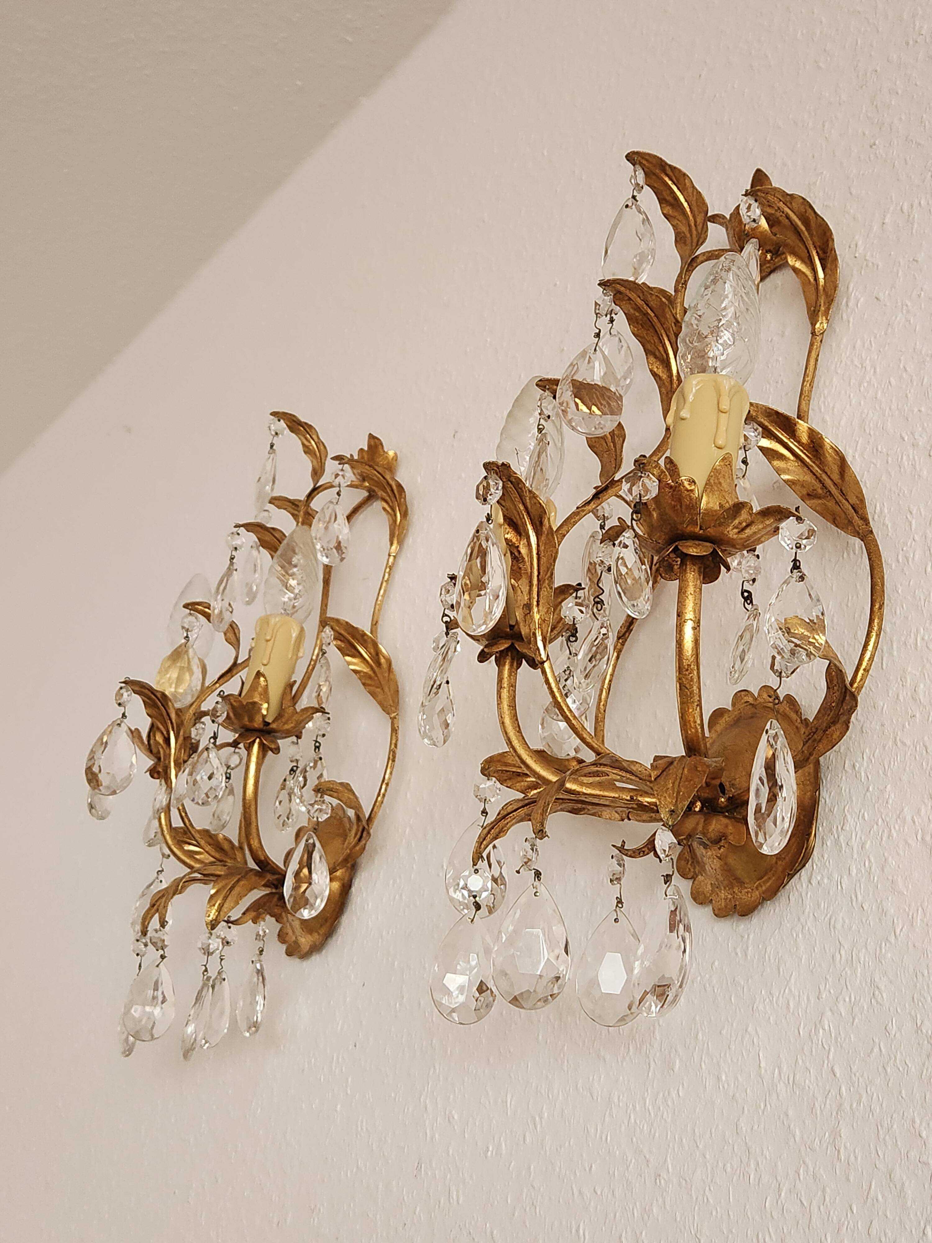 Hand-forged wall lamp gilded with gold leaf and crystals, Italy