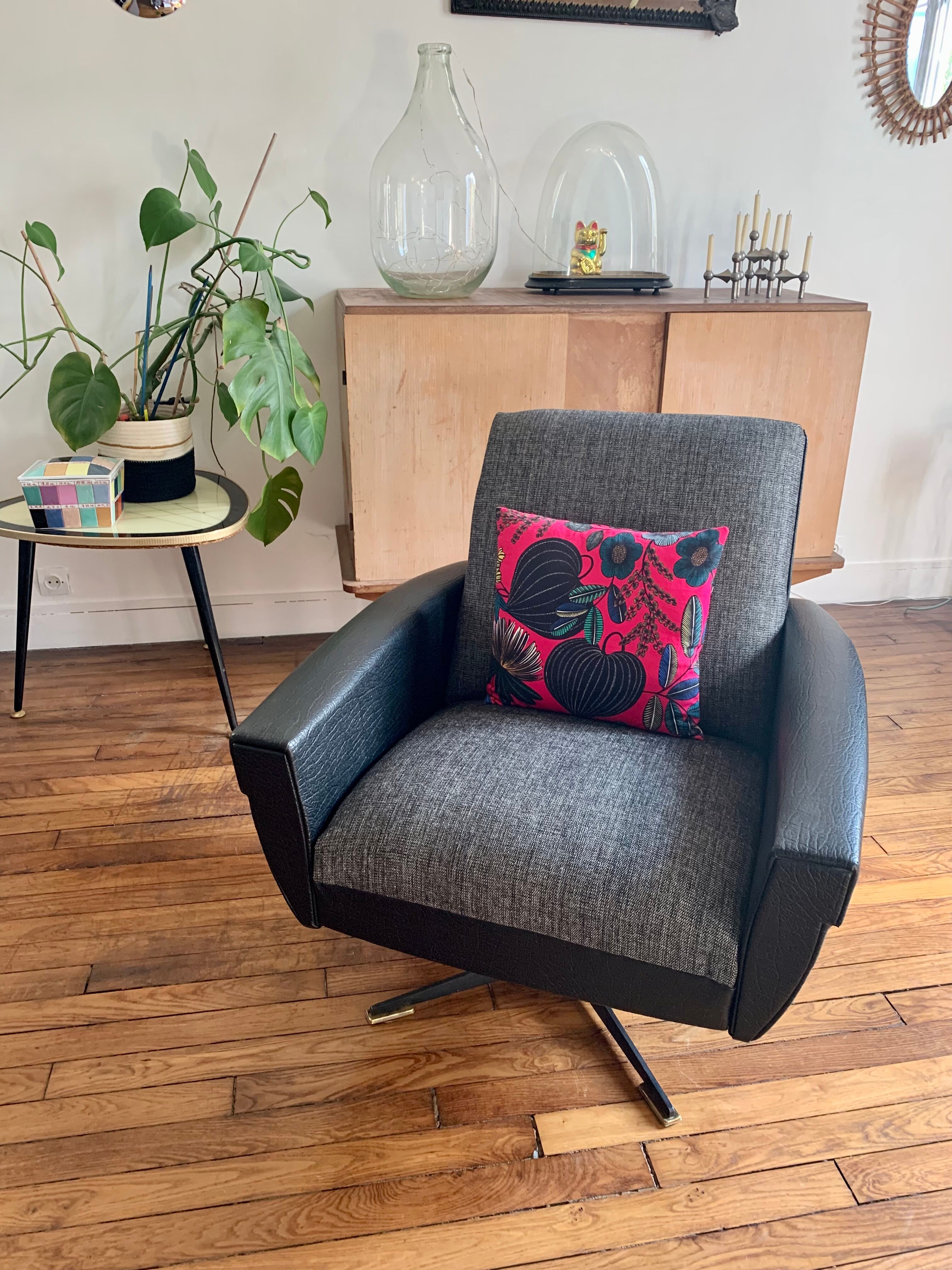 Cube Swivel Armchair 60's