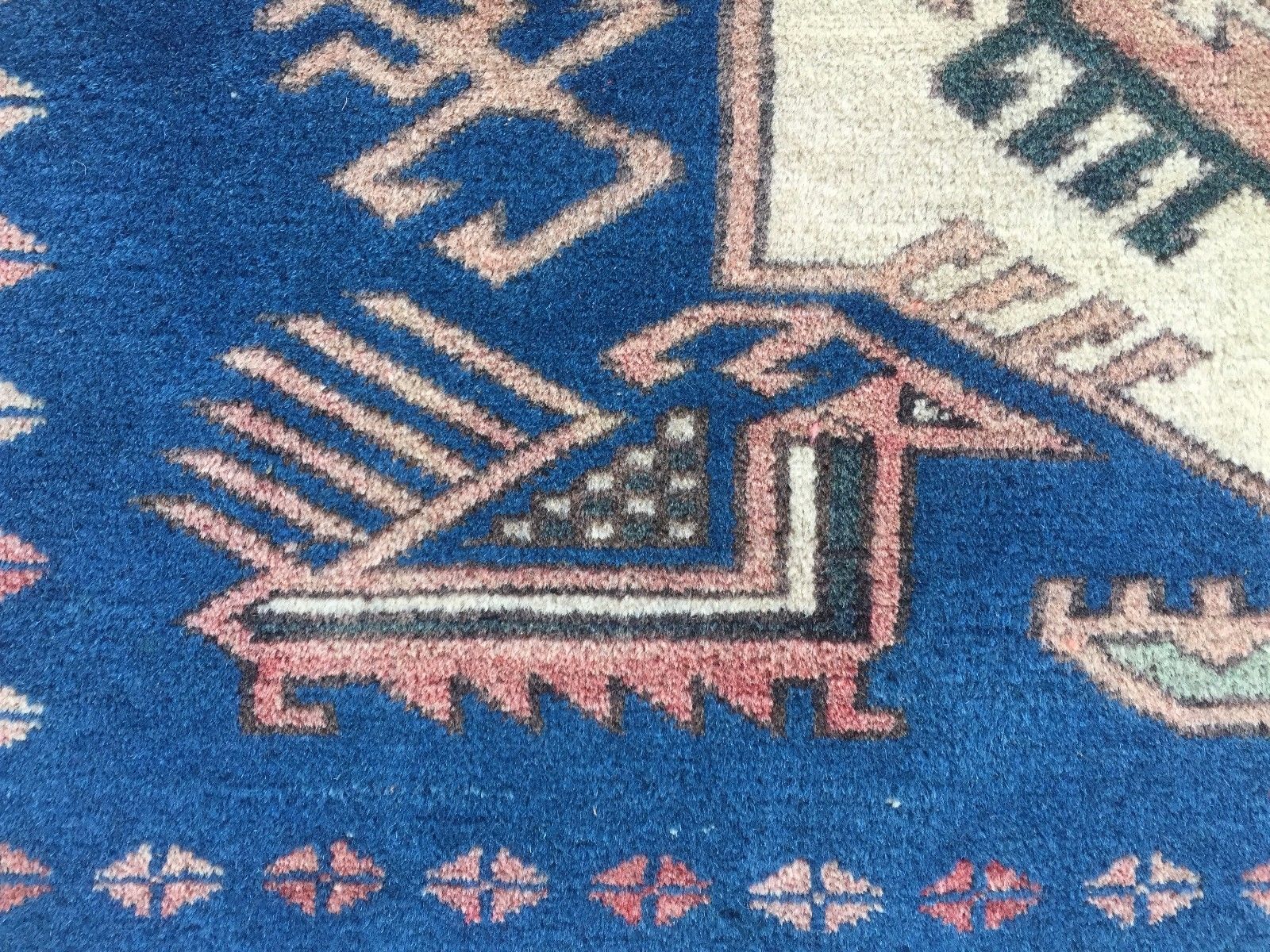 Traditional Turkoman Oriental Hand Made Rug 180x122cm boho