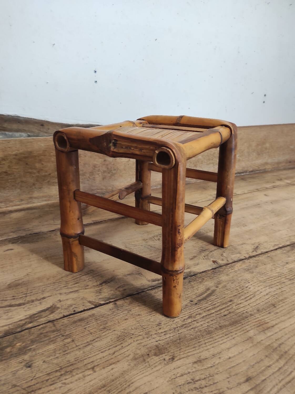 Petit tabouret vintage