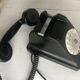 Téléphone Ericsson à cadran en bakélite