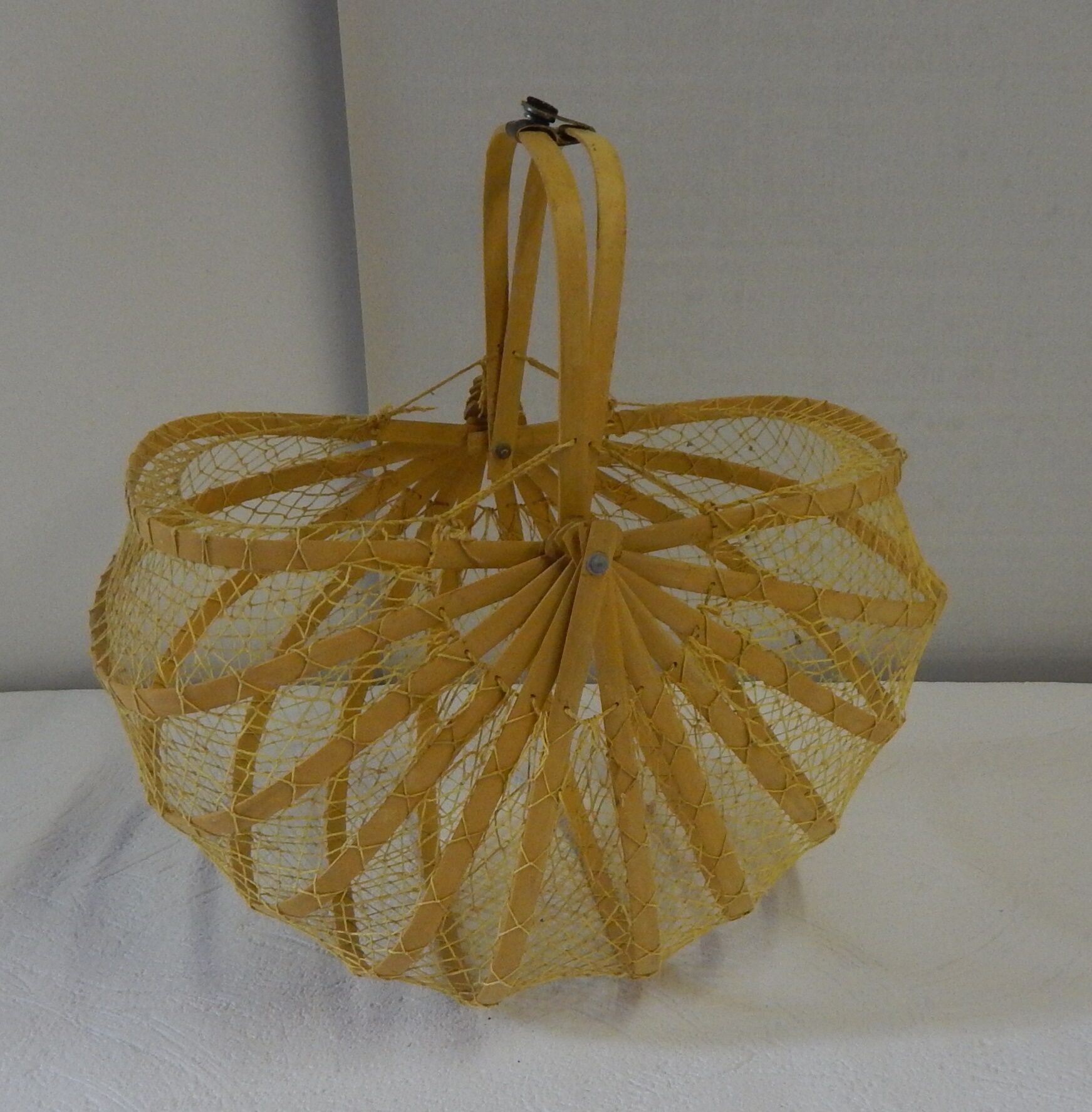 Foldable bamboo and cotton basket