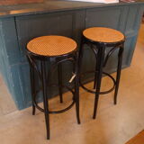 Bar stool