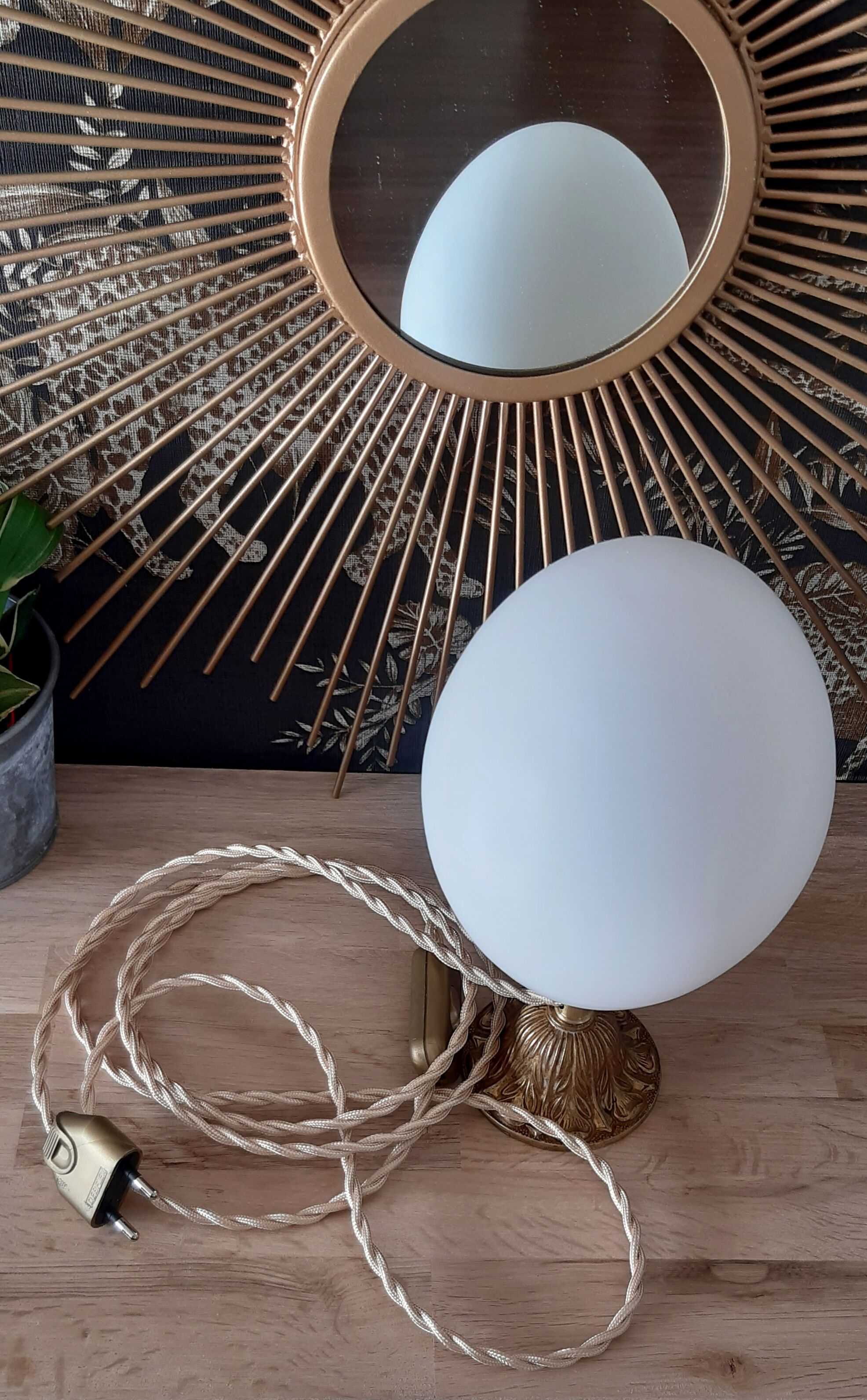 Lampe globe opaline