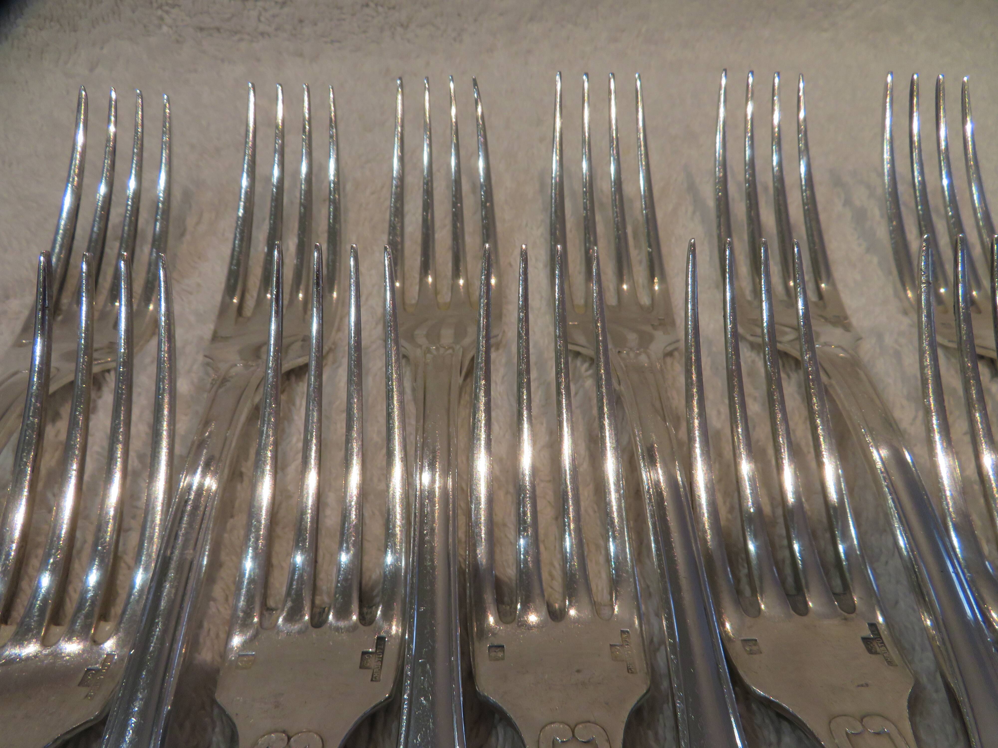 12 silver plated dessert forks by Christofle Vendome, 17.1 cm