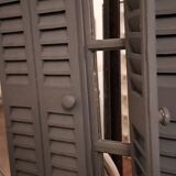 Dark grey wooden trompe l'oeil shutter mirror 1990 / wall decoration object Shutter-style mirror