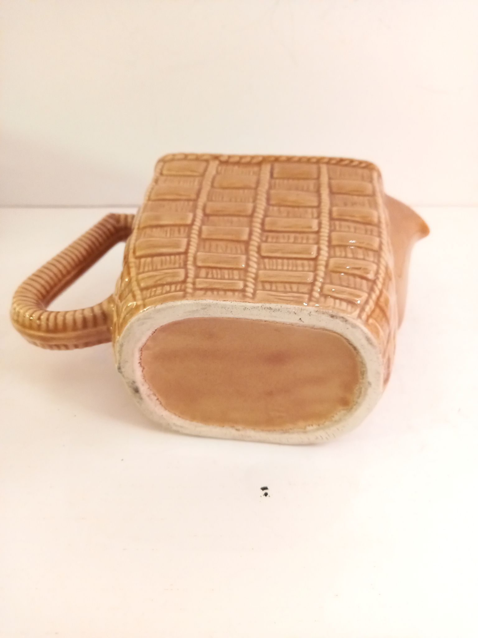 Pichet barbotine vintage