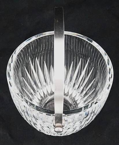 Baccarat Massena model, ice bucket, ice cubes, crystal, signed, excellent condition.