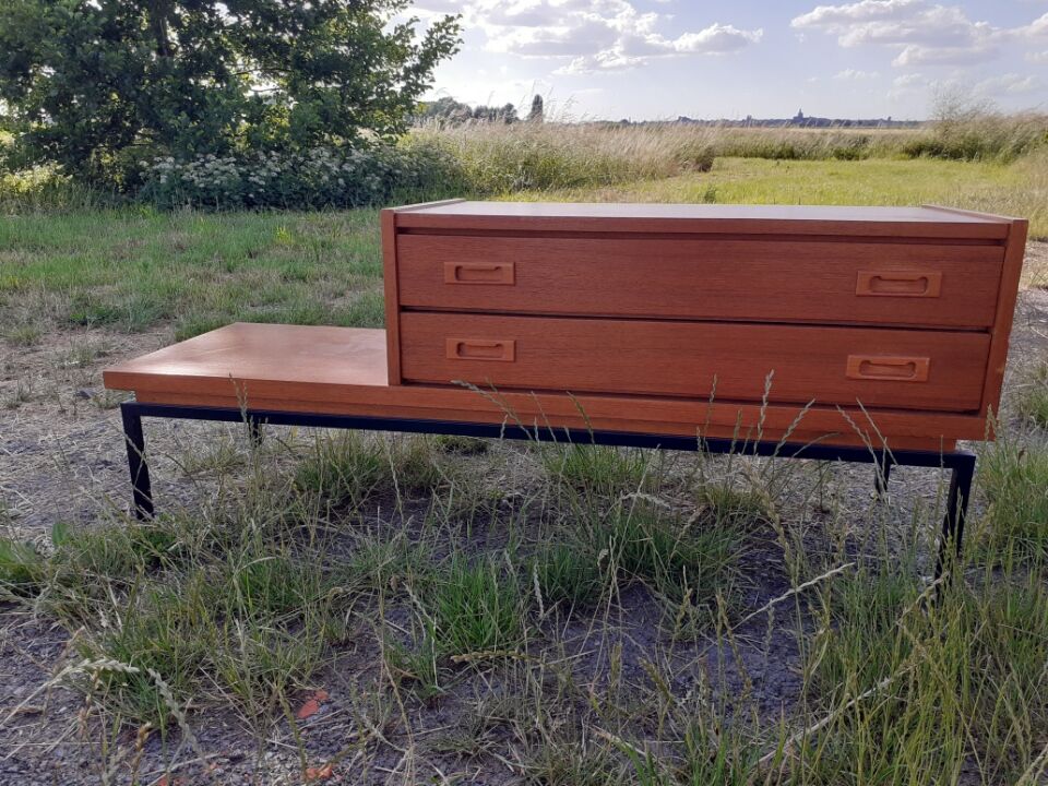 Vintage dressing table