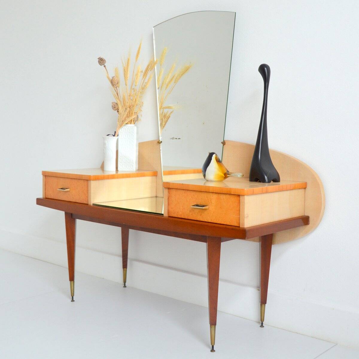 Vintage dressing table from the 50s/60s