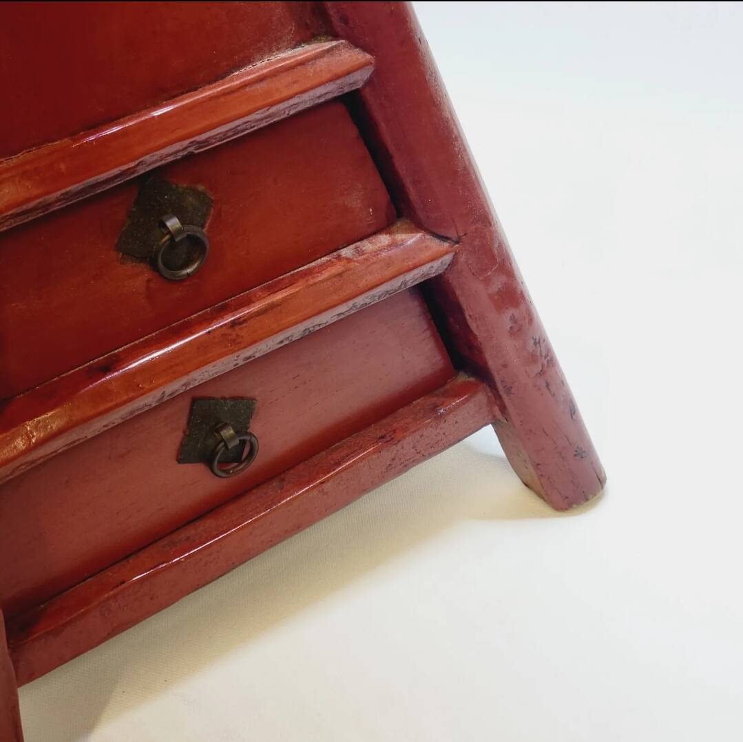 Old chinese barber hairdresser stool 19th xixth century in lacquered wood